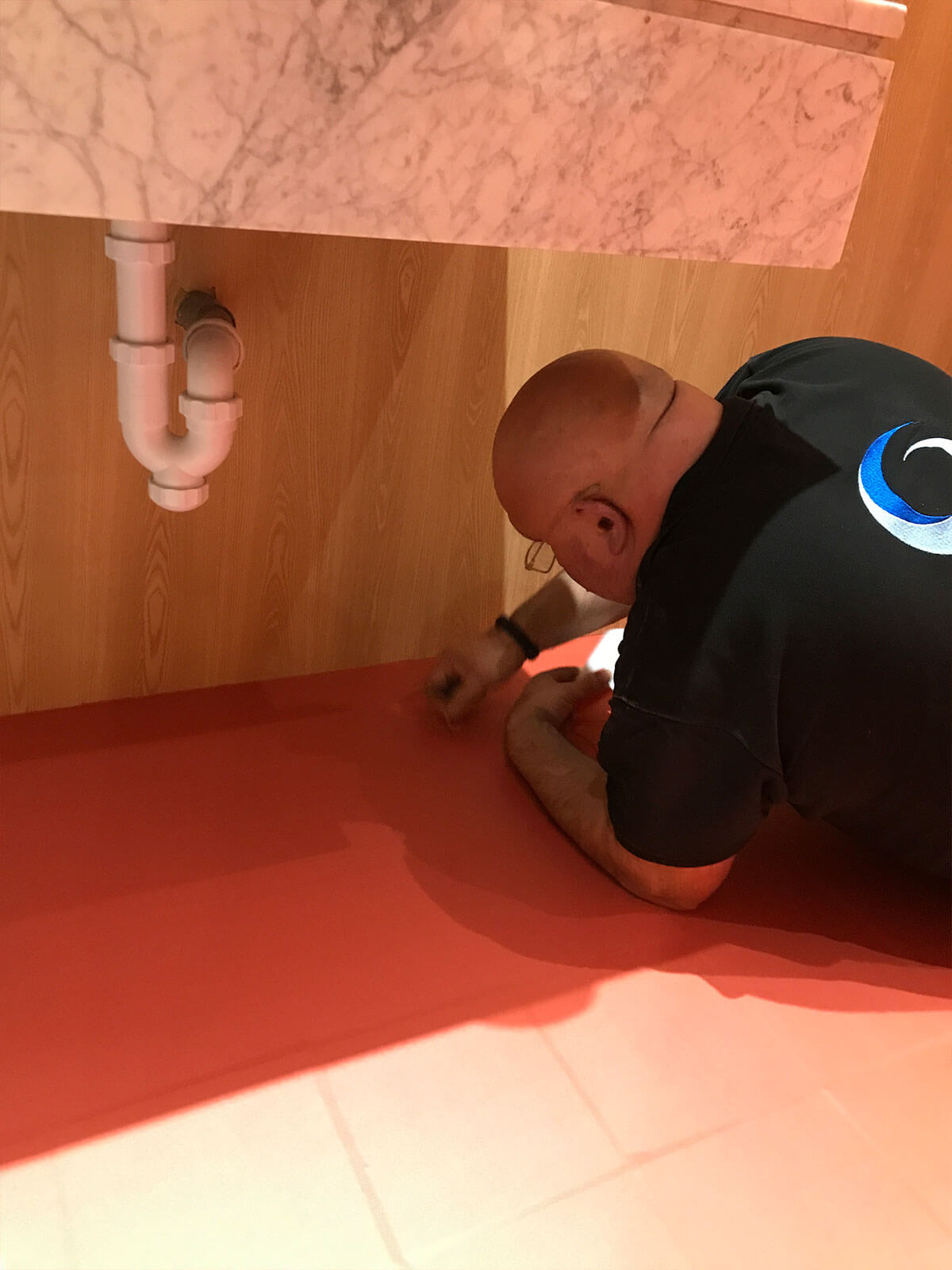 cover-stylo-trabajador-revestimiento-vinilico