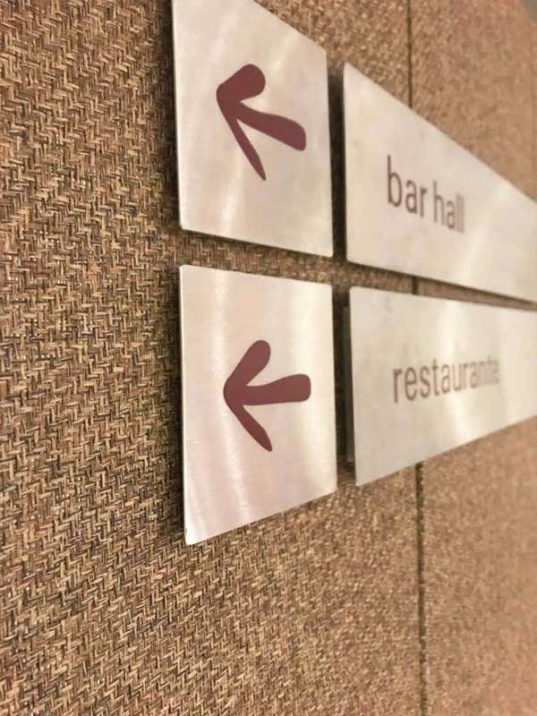 infeel revestimiento autoadhesivo pared lobby