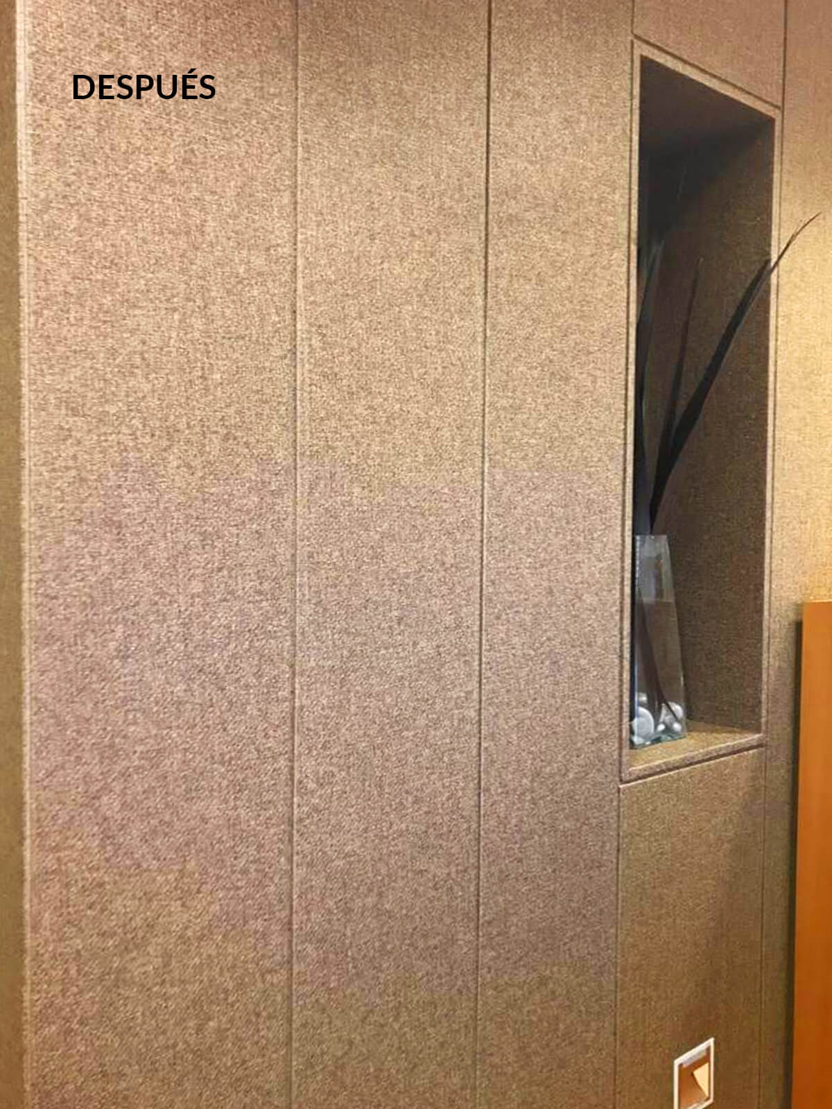 panelado de madera revestido hotel antes