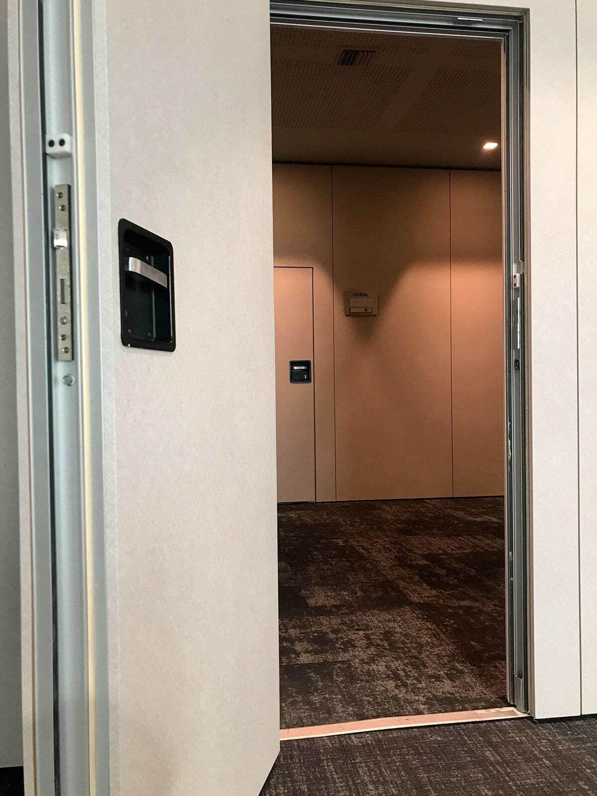 infeel-revestimientos-vinilicos-alta-calidad-experiencia-hotelera