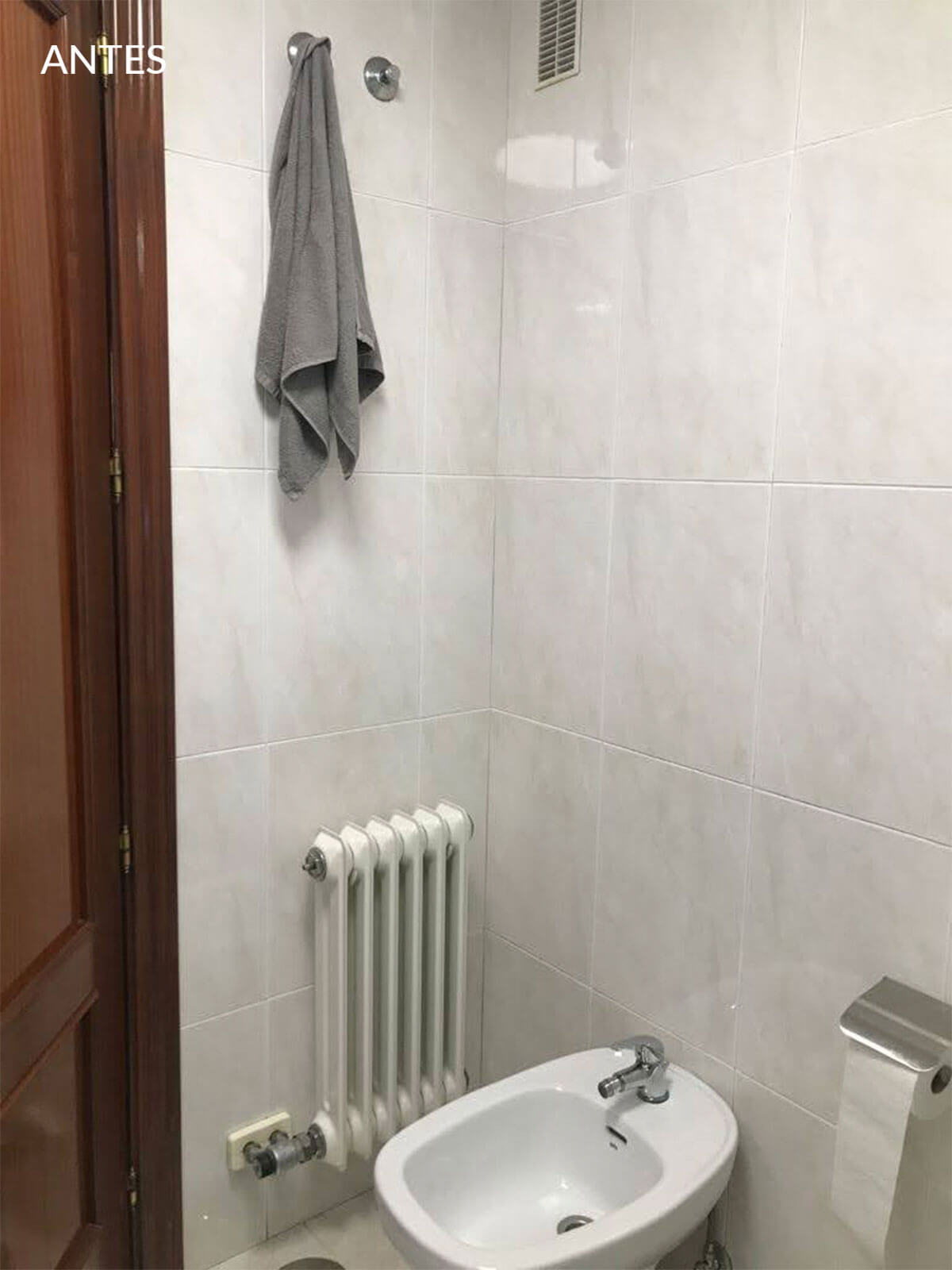 cover-stylo-revestimiento-vinilico-autoadhesivo-hoteles-antes-3